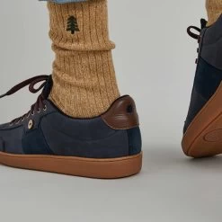 Tennis Marine -Urbain Soldes prod 29926 tennis marine pu suede hosta 687x687 c