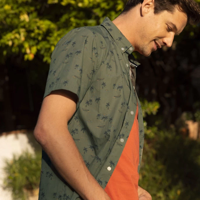 Chemise Manches Courtes Kaki Motifs Palmier 4 Chemise Manches Courtes Kaki Motifs Palmier – Image 2