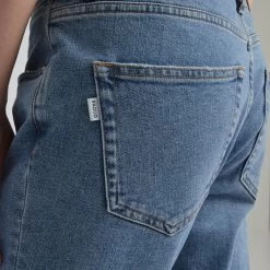 Jean Light Denim Coupe Slim -Urbain Soldes prod 33183 jean light denim vegan coton polyester denim 687x687 c
