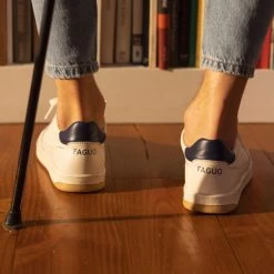 Baskets écrue & Marine -Urbain Soldes prod 33374 alder baskets cuir ecru bleu 687x687 c