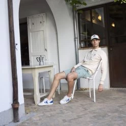 Baskets Blanches & Bleues Indigo 11 Baskets Blanches & Bleues Indigo -Urbain Soldes prod 33587 hazel baskets cuir blanc bleu 687x687 c