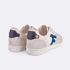 Baskets écrue & Bleue -Urbain Soldes prod 33608 hazel baskets cuir ecru bleu 687x687 c