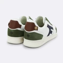 Baskets Blanche & Kaki -Urbain Soldes prod 33750 baskets blanc kaki cuir suede hazel 687x687 c